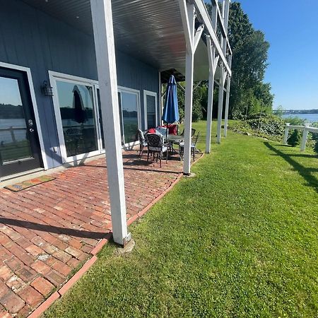 Waterfront Home With A View جروتون المظهر الخارجي الصورة